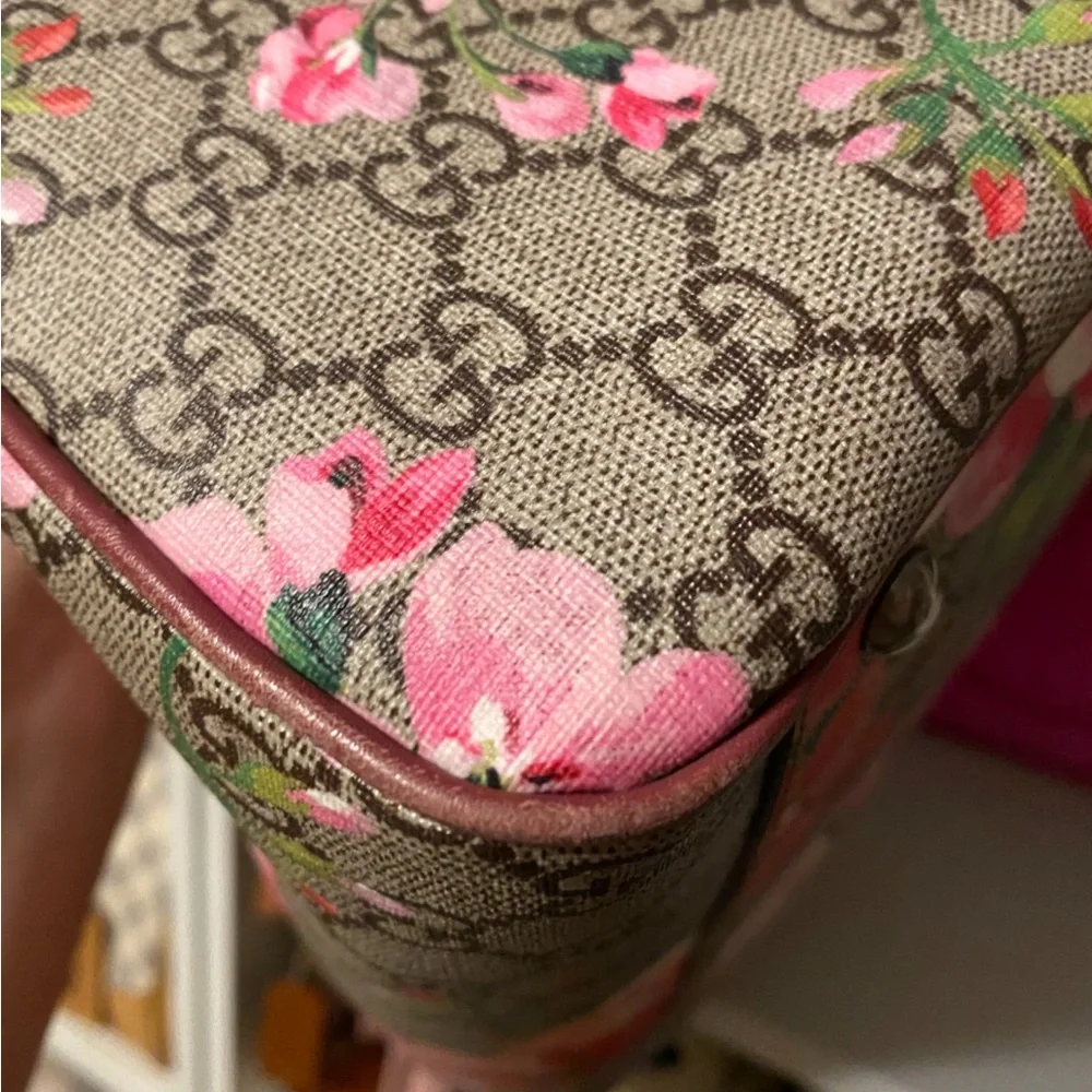 Gucci Bloom Medium Boston Bag - Picture 8 of 11